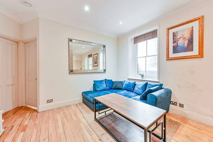 2 Bedroom Flat To Rent In Balcombe Street, Marylebone, London, NW1