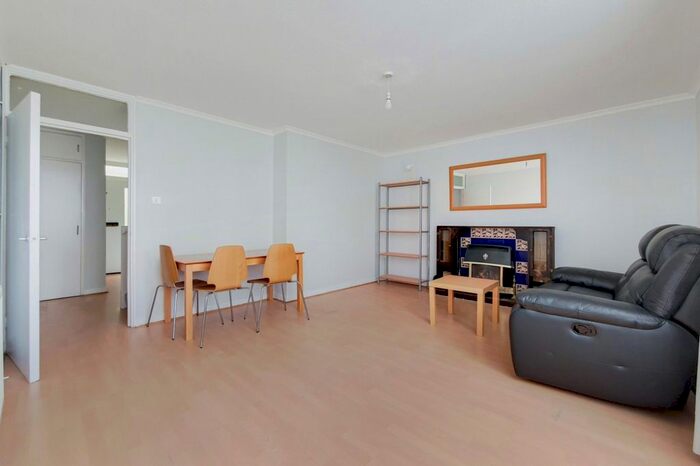 3 Bedroom Maisonette To Rent In Woking Close, Putney, SW15