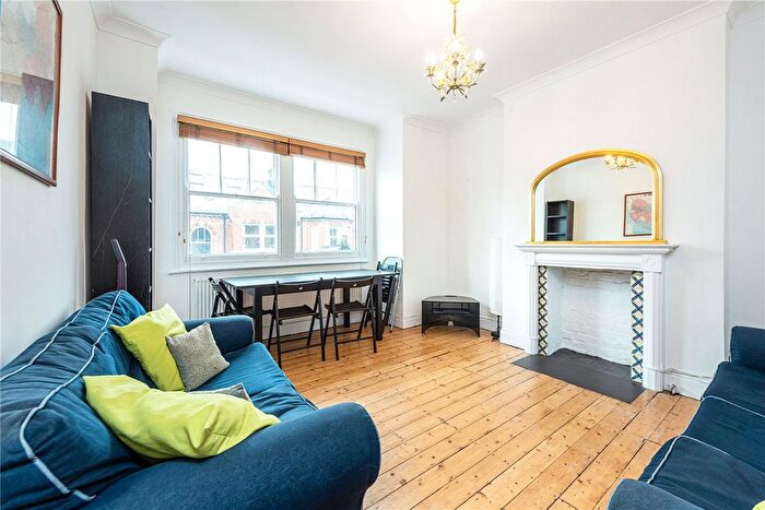 2 Bedroom Flat To Rent In Vera Road, Fulham, SW6