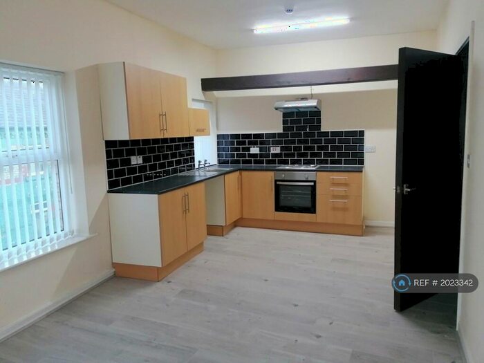 2 Bedroom Flat To Rent In County Road, Walton, Liverpool, L4