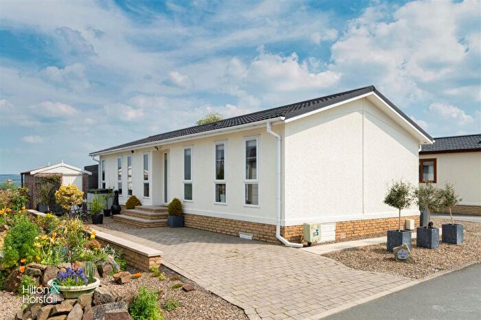 2 Bedroom Park Home For Sale In Dales View Park, Salterforth, Barnoldswick, BB18