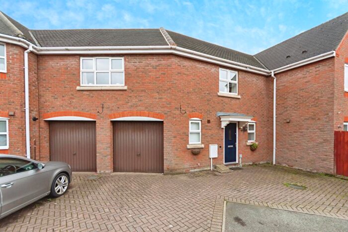2 Bedroom House For Sale In Wadbarn, Shirley, Solihull, B90