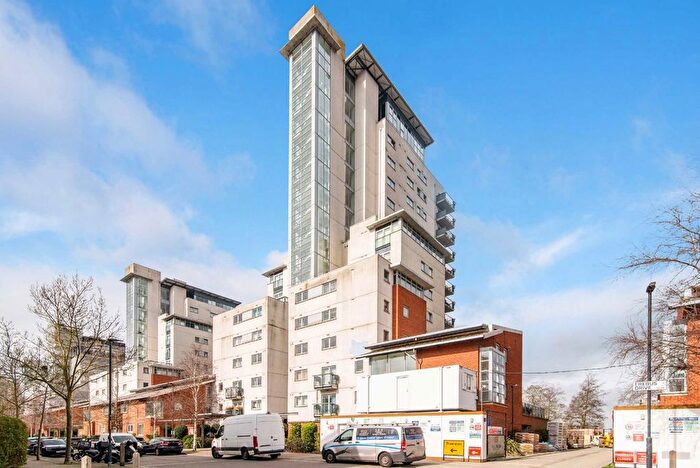 2 Bedroom Flat To Rent In Erebus Drive, Charlton, SE28