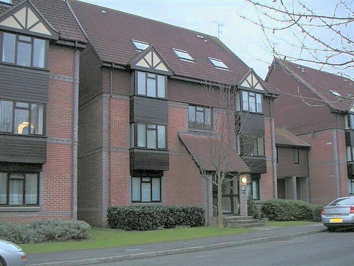 1 Bedroom Flat To Rent In Rowe Court, Grovelands Road, Reading, RG30