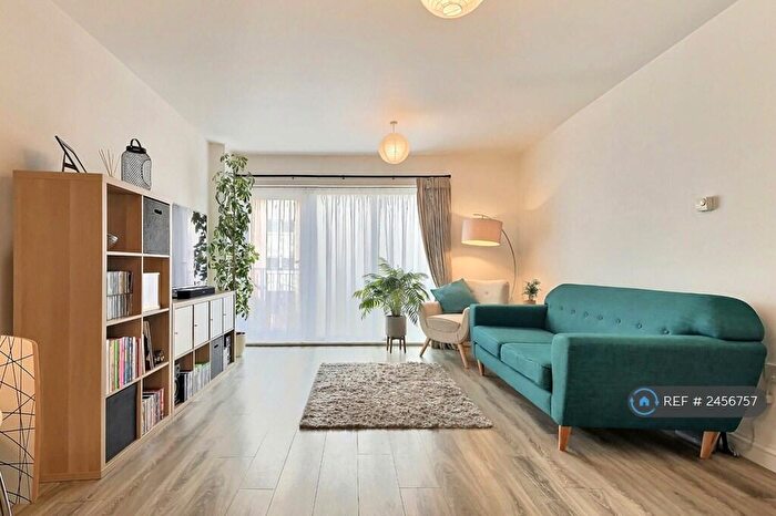 1 Bedroom Flat To Rent In Woodall Court, Croydon, CR0