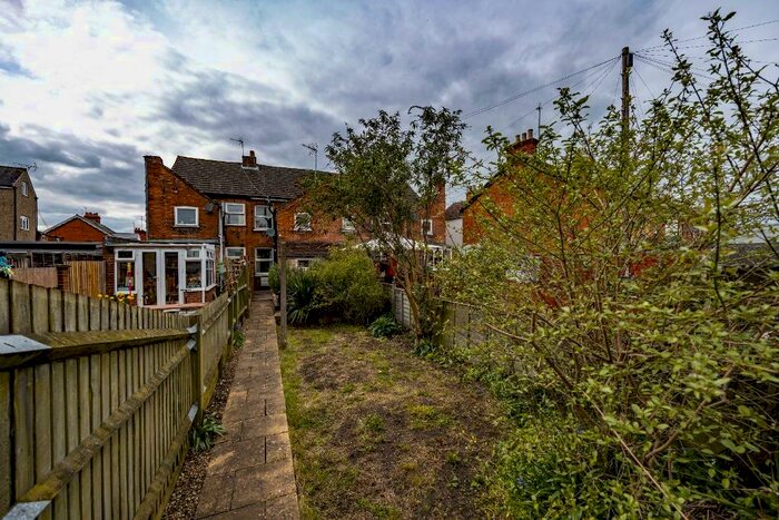 2 Bedroom Terraced House To Rent In Orts Road, Newbury, RG14