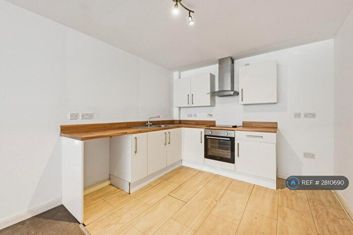 1 Bedroom Flat To Rent In Chatham, Chatham, ME4