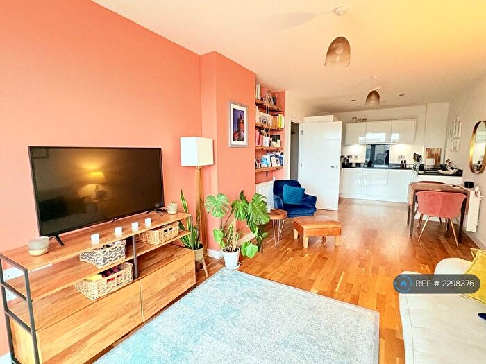 1 Bedroom Flat To Rent In Altitude Point, London, N8