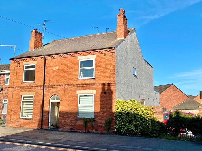 3 Bedroom End Of Terrace House For Sale In Springfield Road, Grantham, NG31
