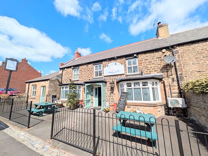 3 Bedroom Flat To Rent In Lead Road, Ryton, NE40