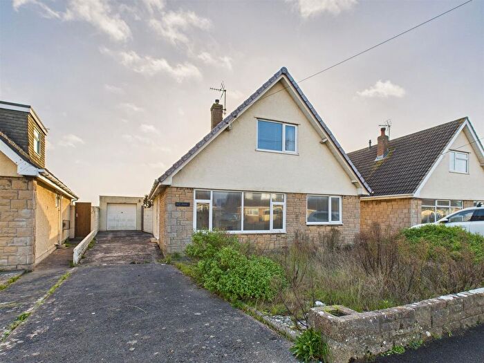3 Bedroom Detached Bungalow For Sale In Fulmar Road, Porthcawl, CF36
