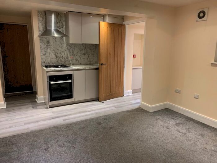 2 Bedroom Flat To Rent In Bear Tree Street, Rotherham, S62