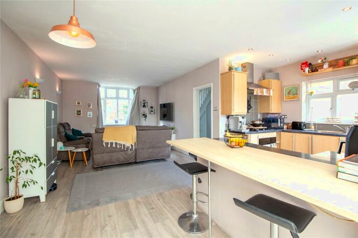 3 Bedroom End Of Terrace House For Sale In Park Road, Northville, Bristol, BS7