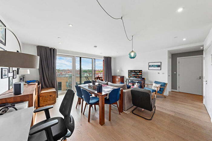 1 Bedroom Apartment To Rent In Blackwood Apartments, Victory Place, SE17