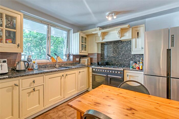 3 Bedroom Maisonette To Rent In Pratt Street, Camden, NW1