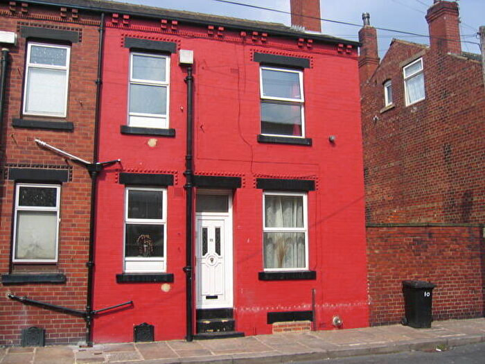 2 Bedroom Terraced House To Rent In Noster View, Leeds, West Yorkshire, LS11