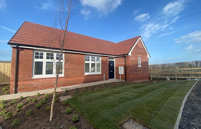3 Bedroom Detached Bungalow For Sale In Dol Y Dderwen, Llangain, SA33