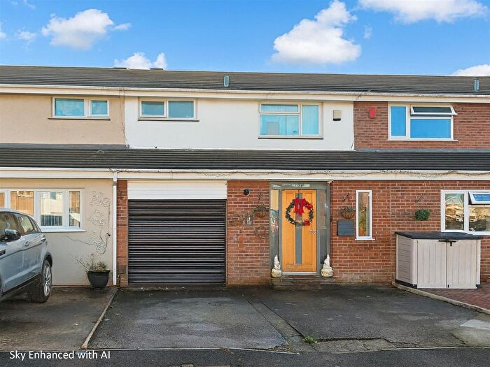 3 Bedroom Terraced House For Sale In Turbill Gardens, Plymouth, PL7