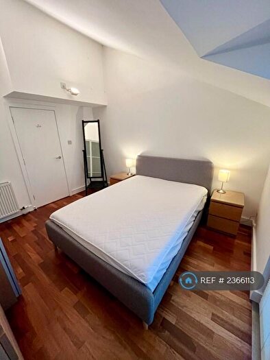 1 Bedroom Semi-Detached House To Rent In York Lane, Edinburgh, EH1