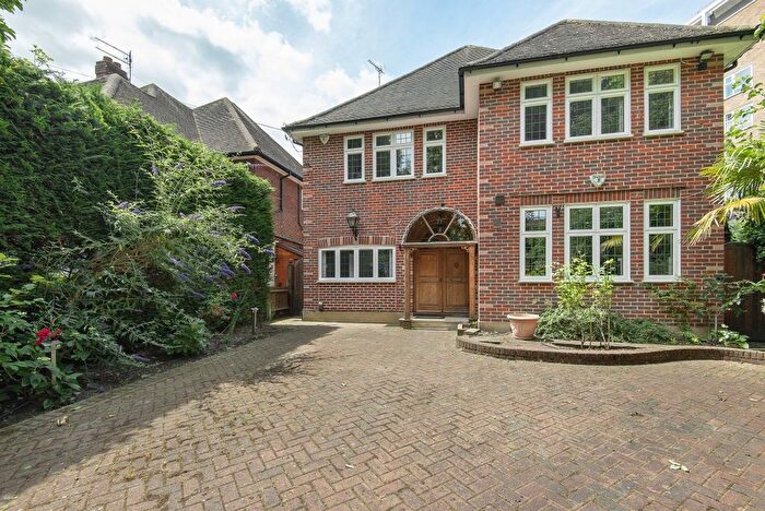 5 Bedroom Detached House To Rent In Albany Park Road, Kingston Upon Thames, KT2