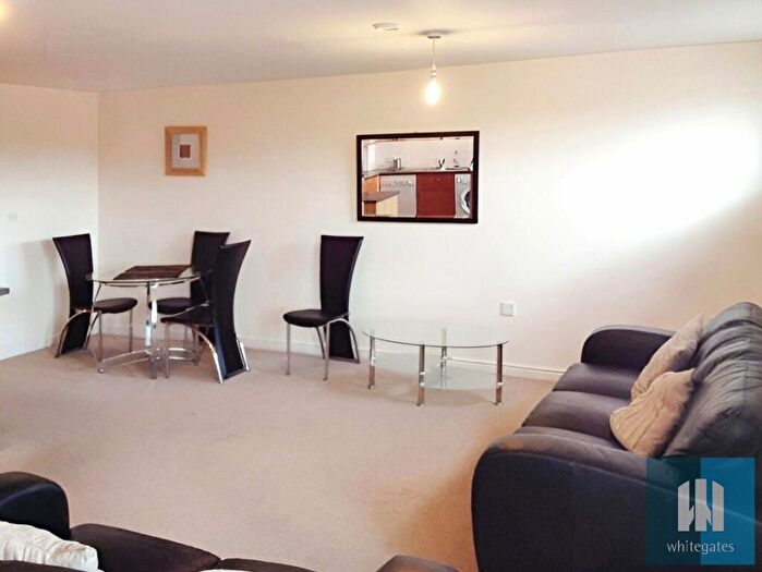 2 Bedroom Apartment To Rent In Halifax Road, Lindley, Huddersfield, HD3