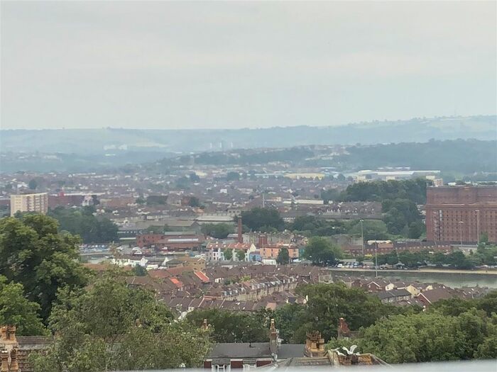 2 Bedroom Flat To Rent In Royal York Crescent, Clifton, Bristol BS8