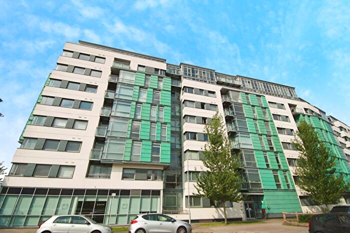 Flat To Rent In Manor Mills, Ingram Street, Leeds, West Yorkshire, LS11