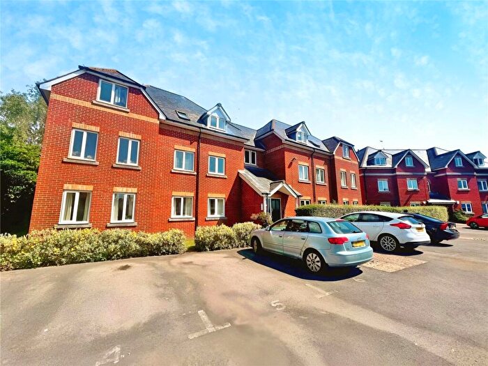 2 Bedroom Flat To Rent In Bersted Street, Bognor Regis, West Sussex, PO22