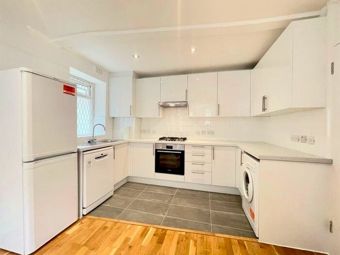 2 Bedroom Maisonette To Rent In Anson Road, Tufnell Park, N7