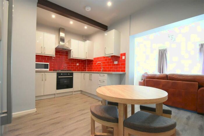 4 Bedroom Terraced House To Rent In Tealby Grove Selly Park, B29