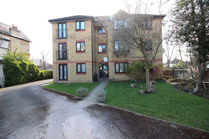 1 Bedroom Flat For Sale In Drey Court, The Avenue, Worcester Park, KT4