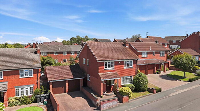 4 Bedroom Detached House For Sale In Halstow Way, Pitsea, Basildon, SS13