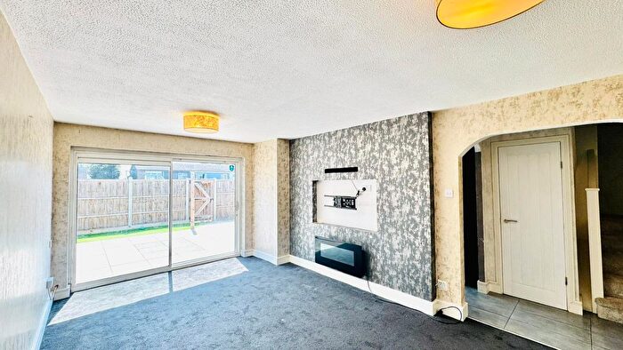 3 Bedroom Terraced House To Rent In Alcotes, Basildon, SS14