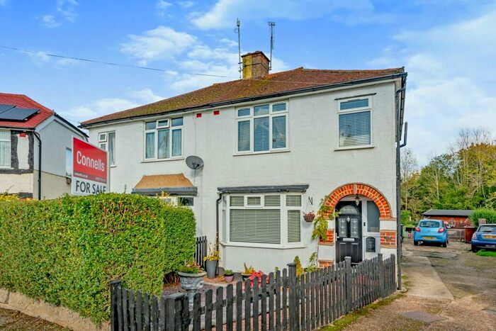 3 Bedroom House To Rent In Prince Albert Square, Redhill, RH1