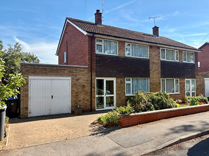 3 Bedroom Semi-detached House For Sale In Coventry Road, Lutterworth, LE17