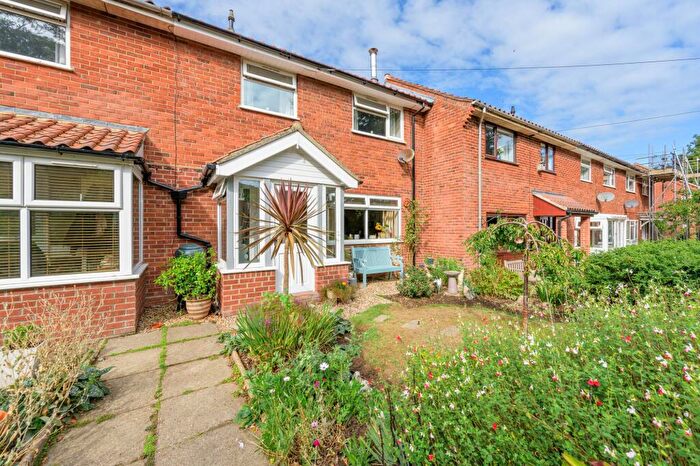 2 Bedroom Terraced House For Sale In Northrepps Road, Cromer, NR27