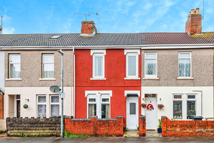 2 Bedroom Terraced House For Sale In Birch Street, Swindon, SN1