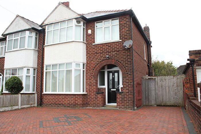 3 Bedroom Semi-Detached House To Rent In Daresbury Road, St. Helens, Merseyside, WA10