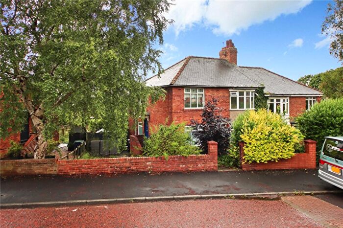 2 Bedroom Flat To Rent In Beverley Road, Low Fell, Gateshead, NE9