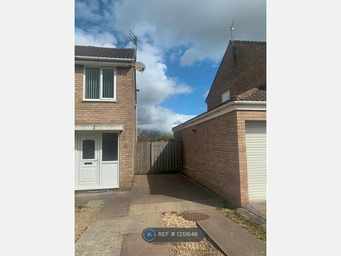 3 Bedroom Semi-Detached House To Rent In Colnbrook Close, Newcastle Upon Tyne, NE3