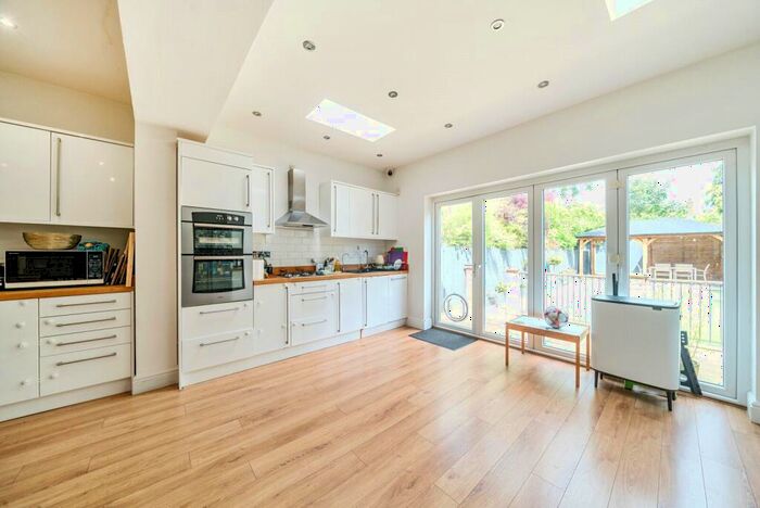 4 Bedroom Terraced House To Rent In Franks Avenue, New Malden, KT3