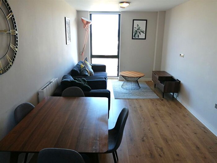 2 Bedroom Flat To Rent In Quay Central, Liverpool Waters, L3