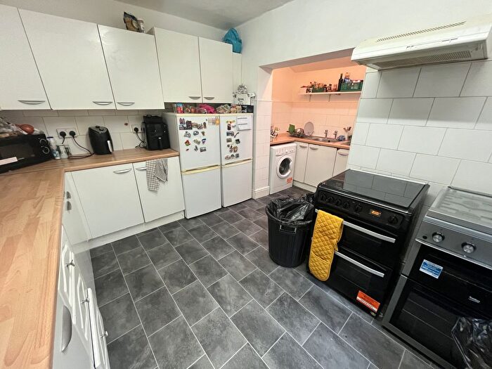 7 Bedroom Terraced House To Rent In Hanover Square, Leeds, West Yorkshire, LS3
