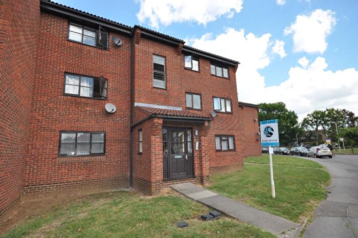1 Bedroom Flat To Rent In Crocus Way, Chelmsford, Essex, CM1