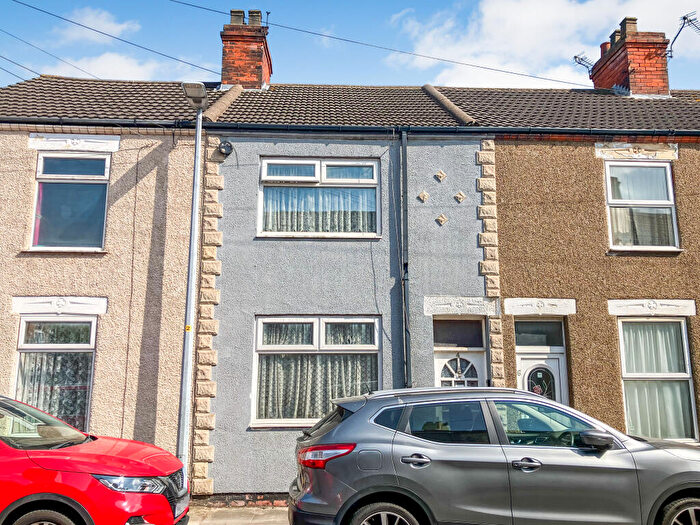 3 Bedroom Terraced House For Sale In Dunmow Street, Grimsby, Lincolnshire, DN31