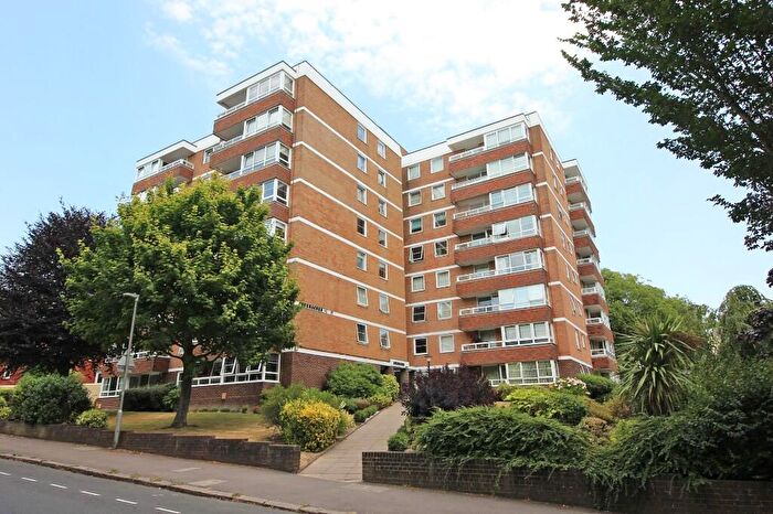 2 Bedroom Flat For Sale In Greenacres, Preston Park Avenue -, BN1