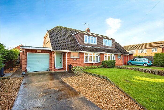 4 Bedroom Semi Detached House For Sale In Chapel Street, Bottesford, Nottinghamshire, NG13