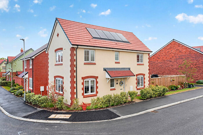 3 Bedroom Detached House For Sale In Campion Way, Desborough, NN14