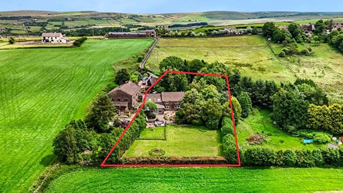 4 Bedroom Detached House For Sale In Hattons House, Off Blacksnape Road, Hoddlesden, Darwen, BB3