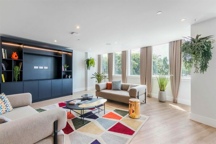 1 Bedroom Flat To Rent In Capella Court, Brighton Road, Purley, CR8